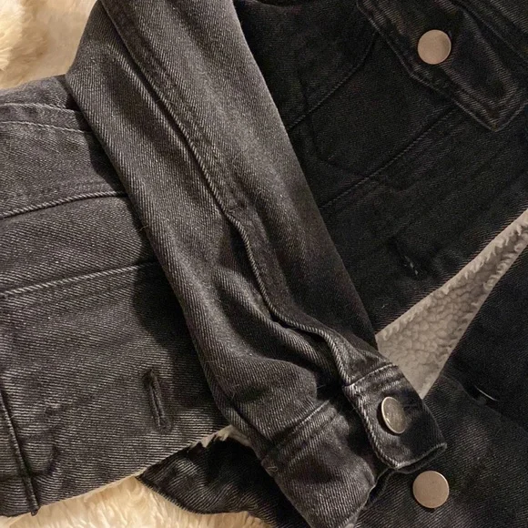 Jacket - Picture 3 of 3